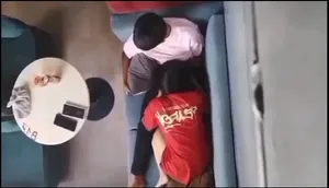 Quay lén người yêu bú liếm cho eny nơi công cộng