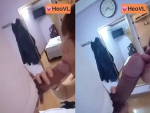 Dùng mồm lau sạch con hàng anh
