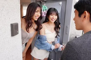 Chuyển nhà đến nơi ở mới, cchim trai được 2 cô gái nhà kế bên mời nhậu chuốc say